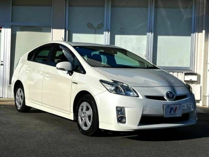 PRIUS-16