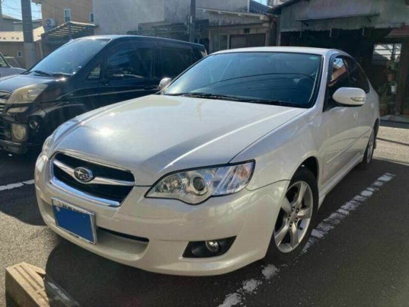 SUBARU　LEGACY B4