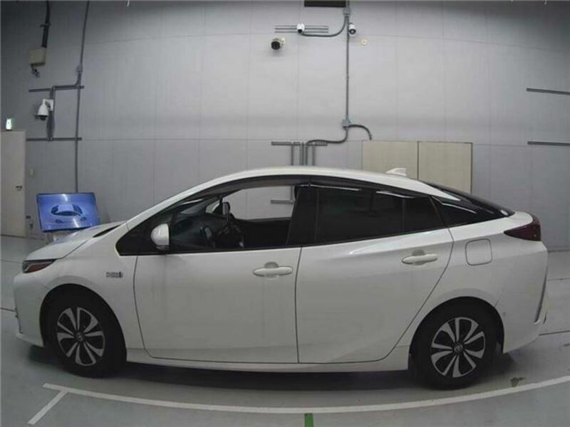 PRIUS PHV-3