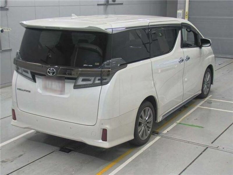 VELLFIRE-1