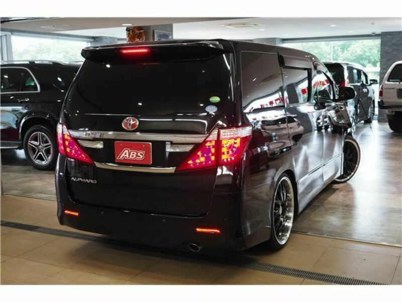 ALPHARD-11