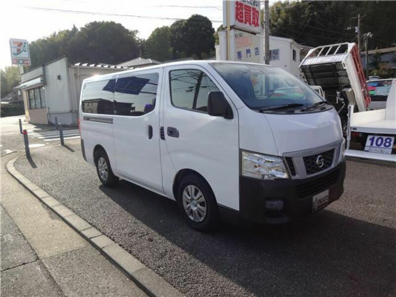 NISSAN　NV350 CARAVAN