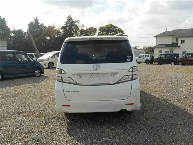 VELLFIRE-7