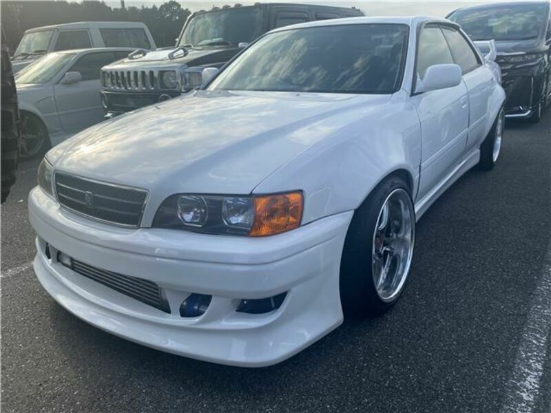 TOYOTA　CHASER