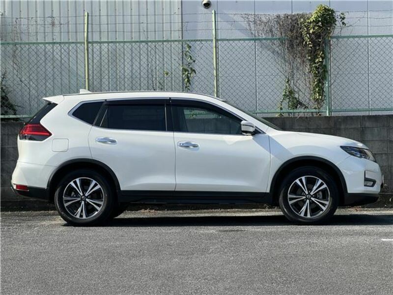 X-TRAIL-39