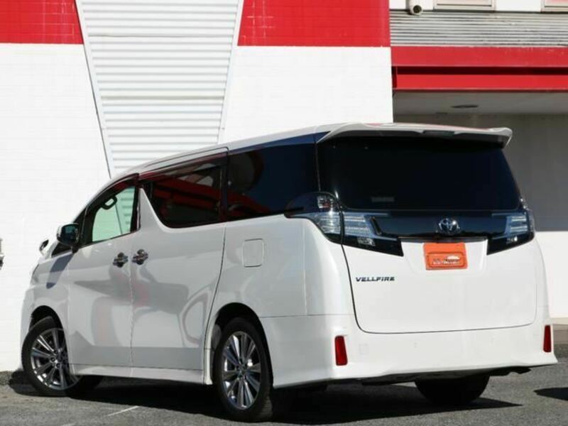 VELLFIRE-29