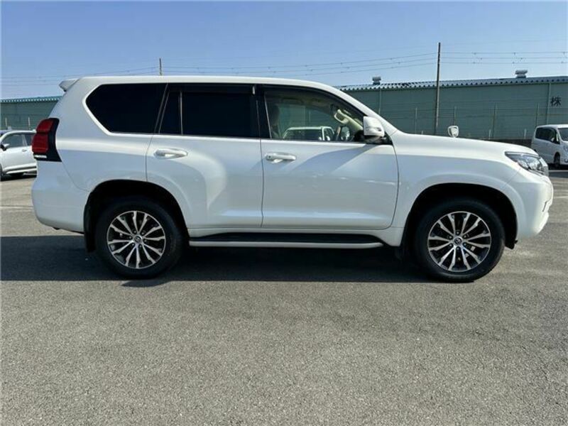 LAND CRUISER PRADO-5