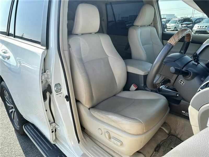 LAND CRUISER PRADO-10