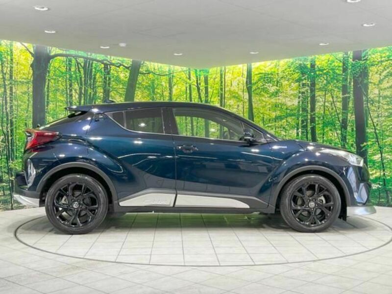 C-HR-7