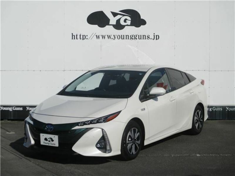 PRIUS PHV