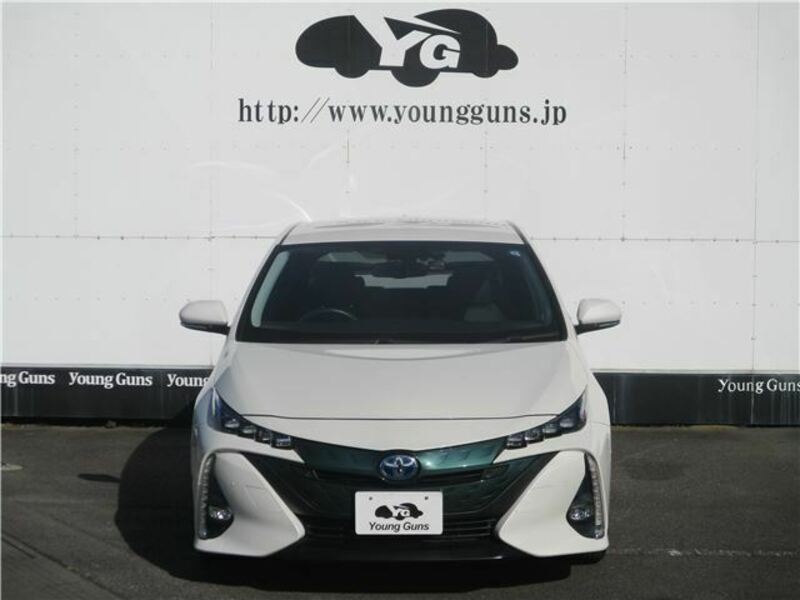 PRIUS PHV-11