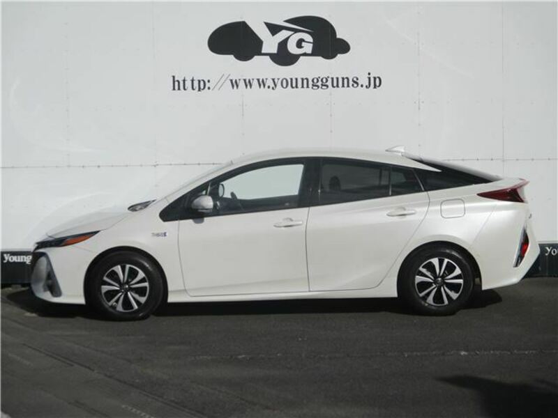 PRIUS PHV-15