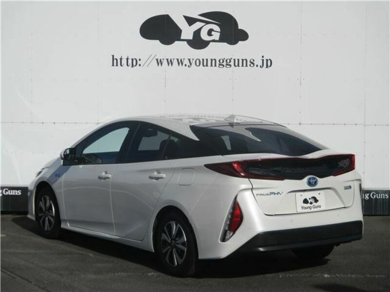 PRIUS PHV-18