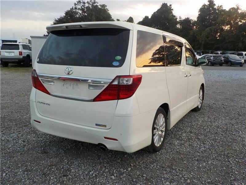 ALPHARD-9