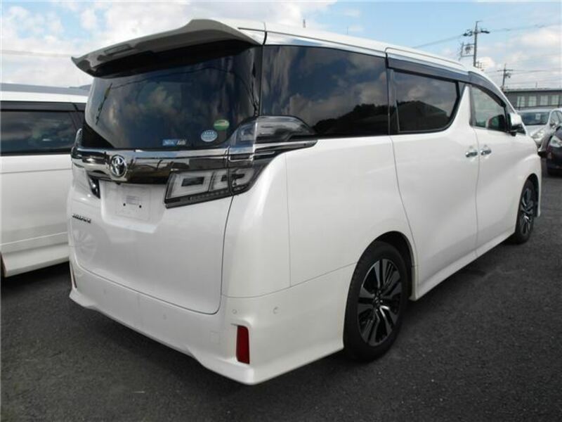 VELLFIRE-1