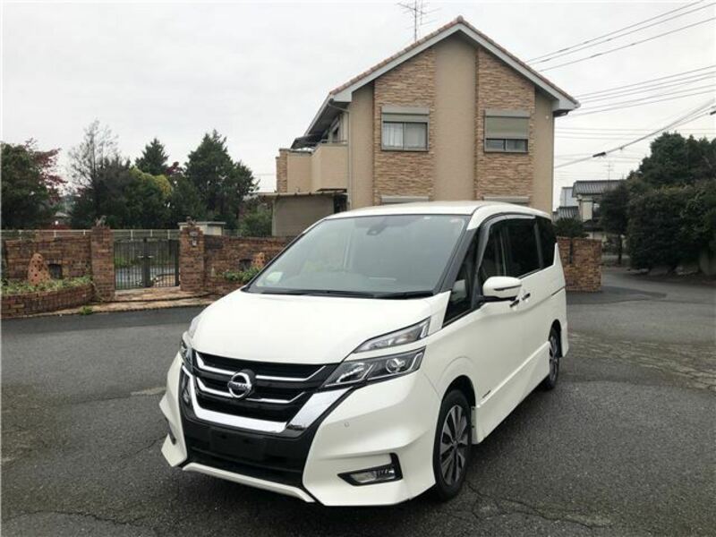 NISSAN　SERENA