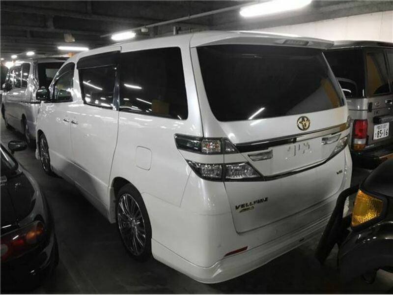 VELLFIRE-1