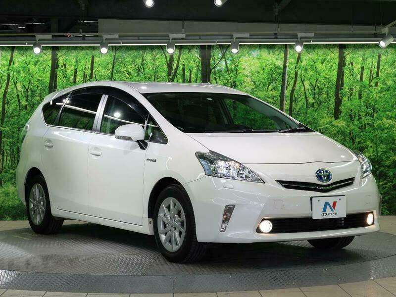 PRIUS ALPHA