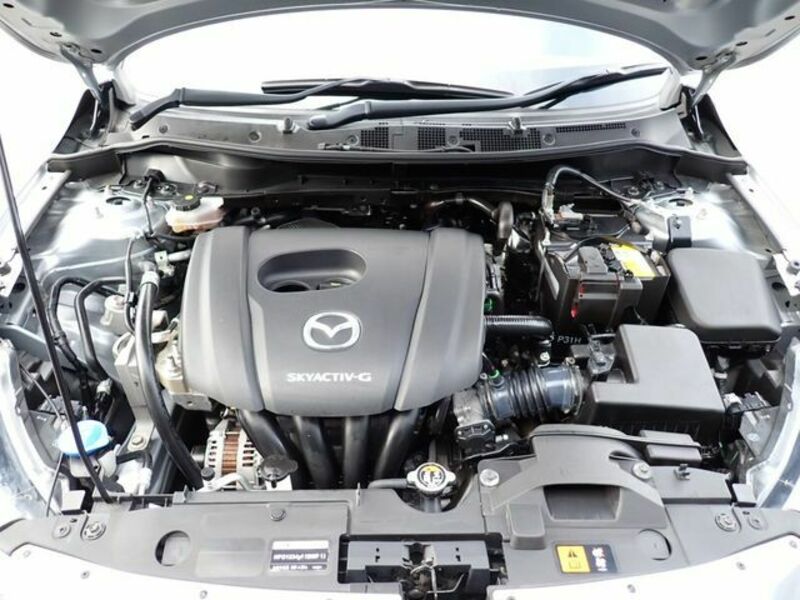 MAZDA2-22