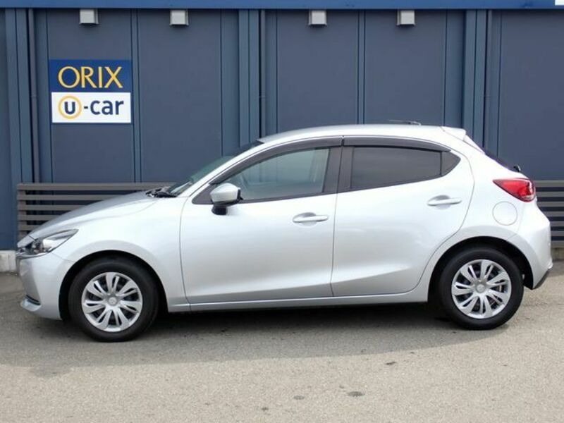 MAZDA2-26