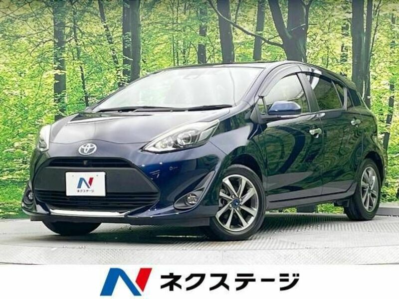 TOYOTA　AQUA