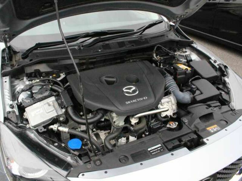 MAZDA2-19