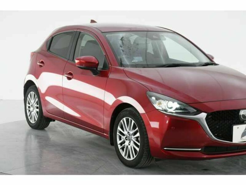 MAZDA2