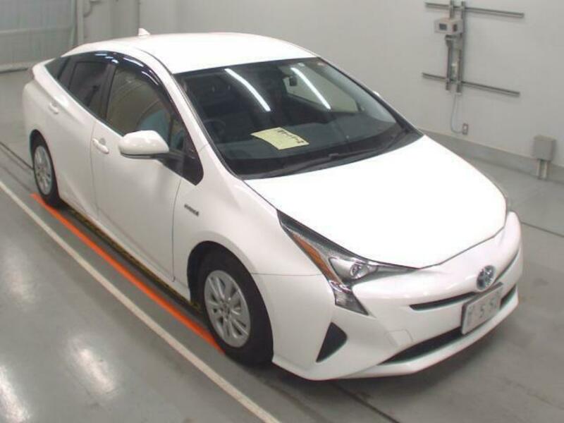 PRIUS-4