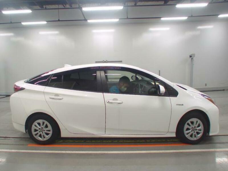 PRIUS-2