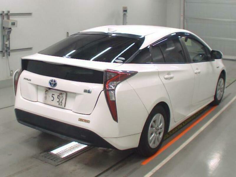 PRIUS-1