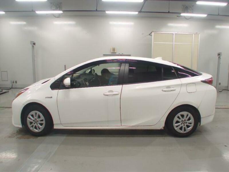 PRIUS-3