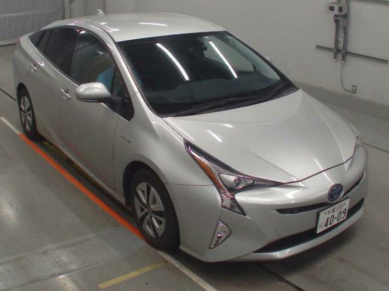 PRIUS-4