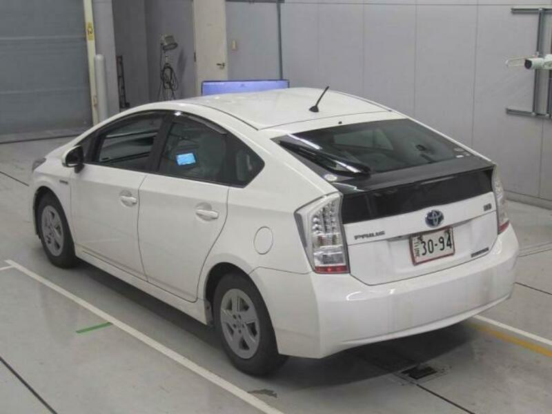 PRIUS-6