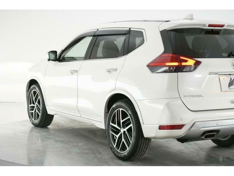 X-TRAIL-7