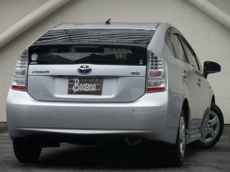 PRIUS-1