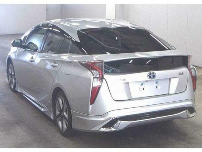 PRIUS-4