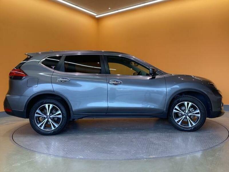 X-TRAIL-14