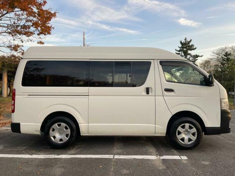 HIACE VAN-6