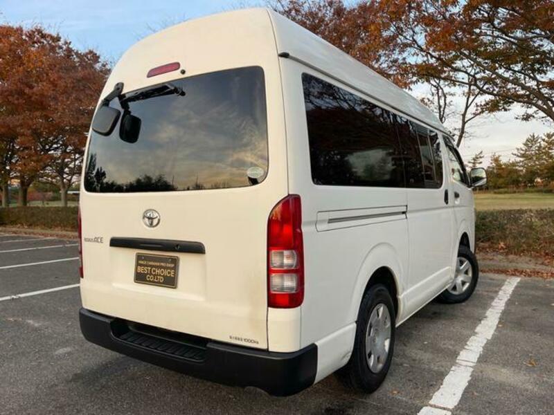 HIACE VAN-3