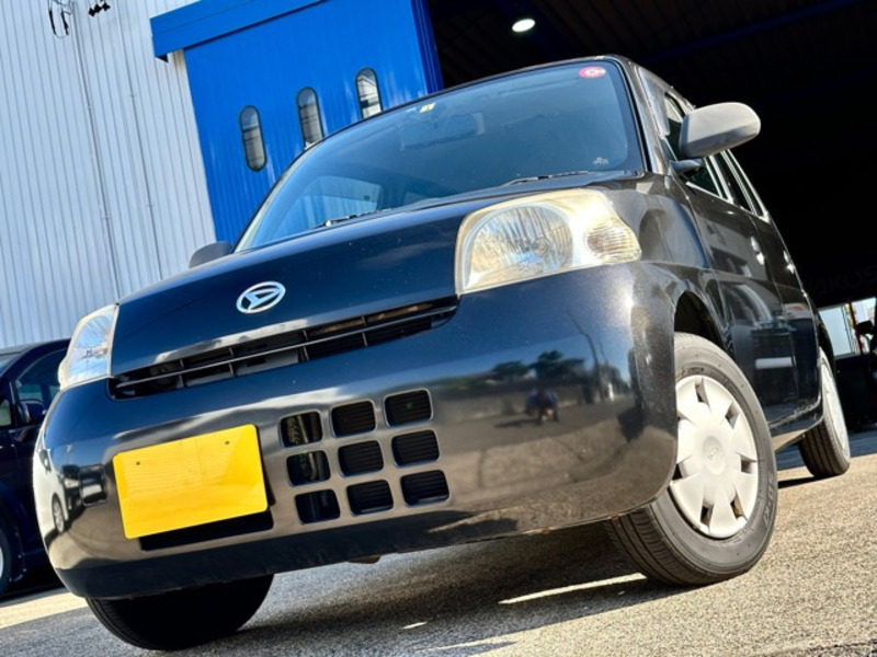 DAIHATSU　ESSE