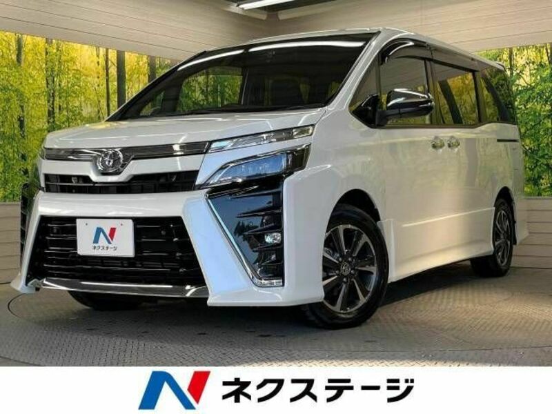 TOYOTA　VOXY