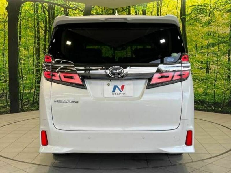 VELLFIRE-16