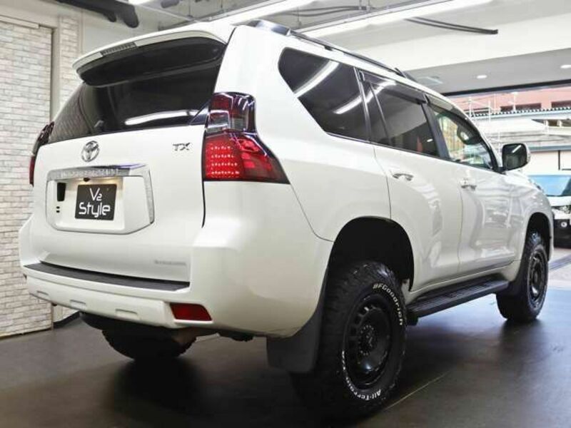 LAND CRUISER PRADO-16