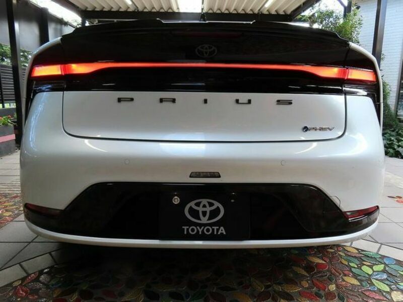 PRIUS PHV-4