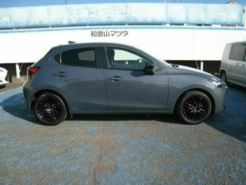 MAZDA2-7