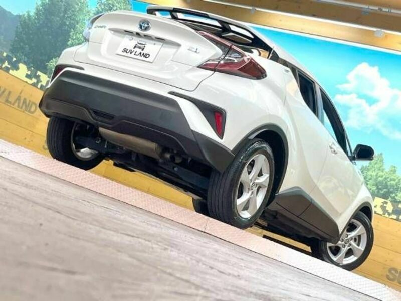 C-HR-17