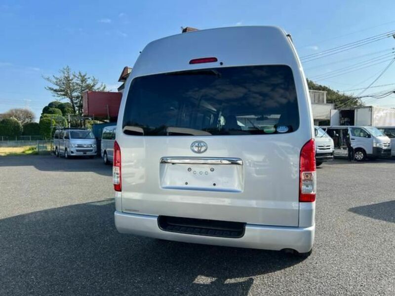 HIACE VAN-6