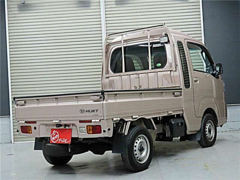 HIJET TRUCK-1