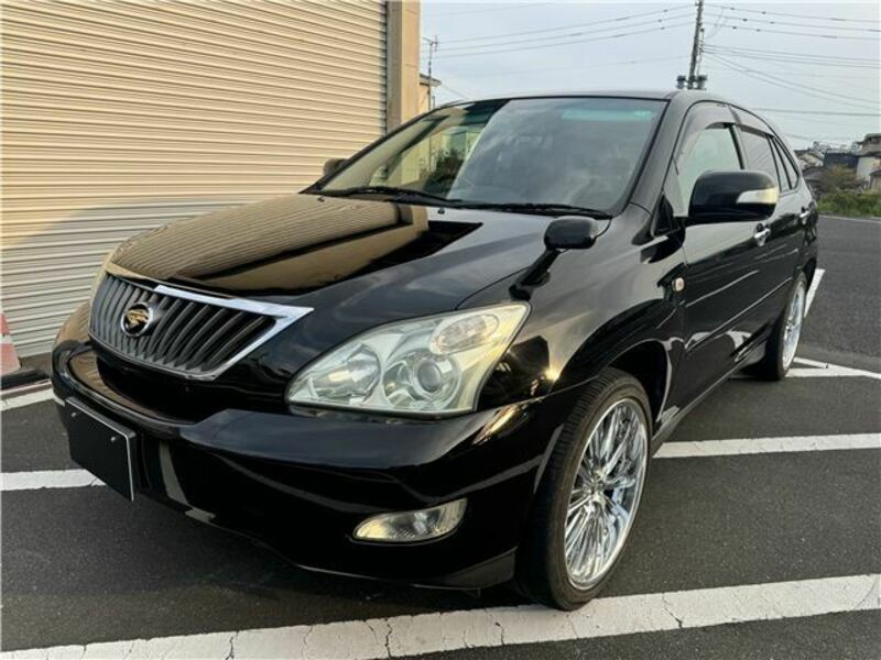 TOYOTA　HARRIER