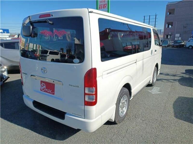 HIACE-10